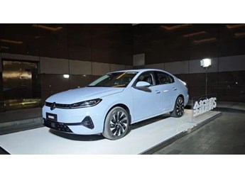 全新速騰S首發(fā)亮相 家族設(shè)計(jì)變化大，科技座艙+雙動(dòng)力可選